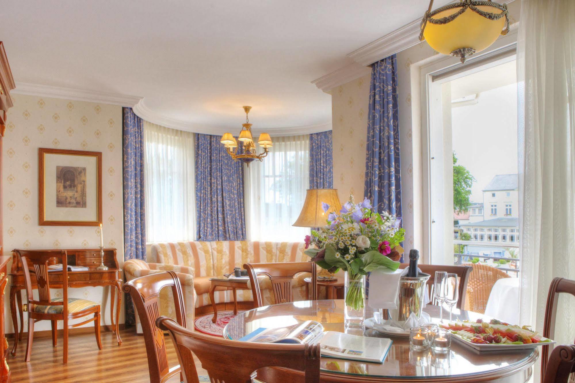 Seetelhotel Ahlbecker Hof Heringsdorf  Exterior foto A suite at the Hotel de France