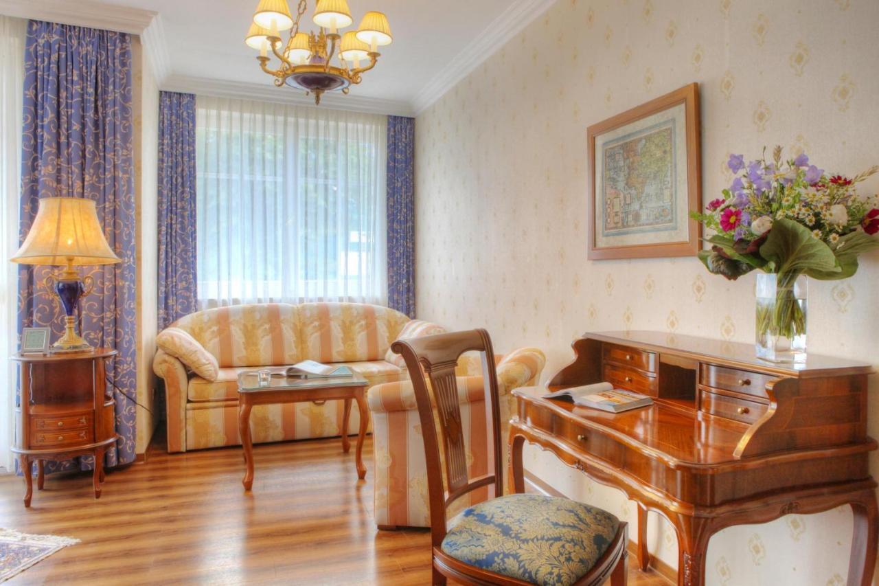Seetelhotel Ahlbecker Hof Heringsdorf  Habitación foto A living room