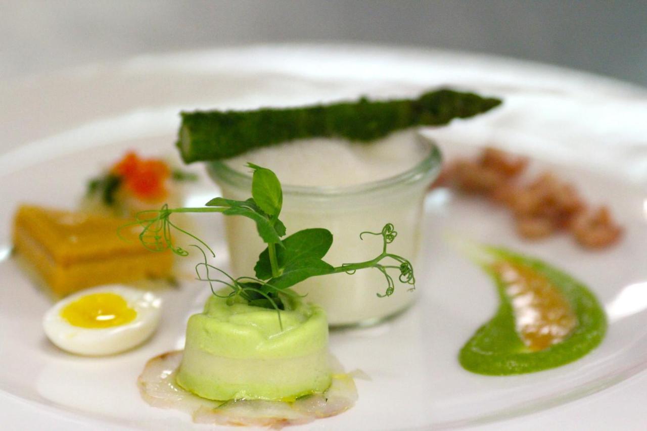 Seetelhotel Ahlbecker Hof Heringsdorf  Exterior foto A green asparagus dish